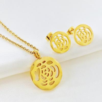 China Fashion CLASSIC Jewelry Cute Flower Set Stainless Steel Jewelry For Women for sale