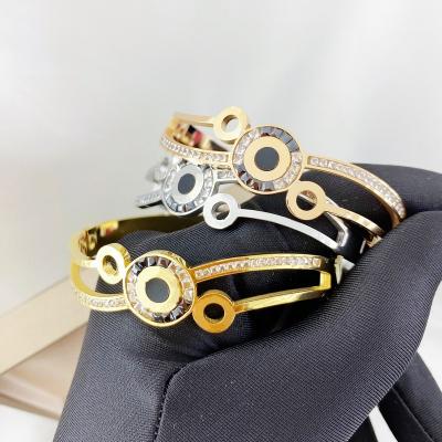 China New Europe Casual/Sporty Design Customized 18k Zircon Bracelets Bangles Women 316 Stainless Steel Gold Plated Jewelry for sale