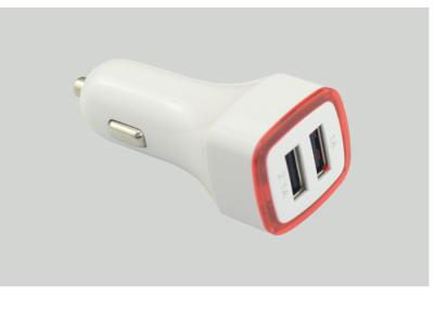 China PC retrátil do branco do porta usb 2100mA do dobro do carregador do carro de Iphone à venda