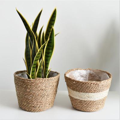 China Customized Sustainable Handmade Corn Husk Storage Basket Woven Rope Woven Plant Plankton Storage Baskets for sale