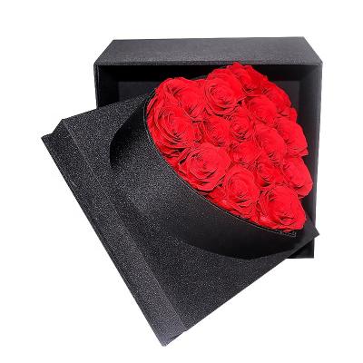 China Perpetal Immortal Flower Rose Gift Box 16 Heart Shaped Preserved Flower Roses Box Gift Sets for sale