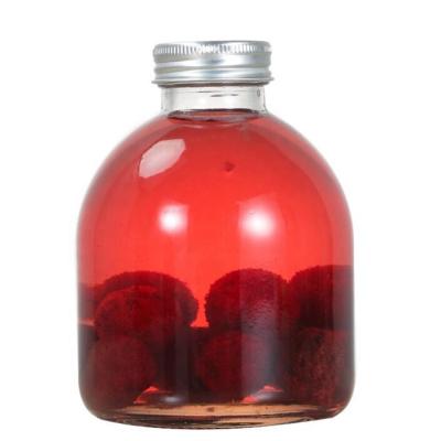 China 150ml Beverage Tea Juice Beverage Bottle Glass Drinking Bottles With Airless Screw Cap for sale