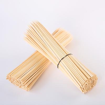 China Easily Cleaned Professional Factory BBQ Roasting Sticks With Bamboo BBQ Grill Sticks For Seaside for sale