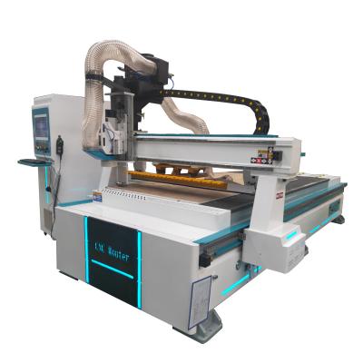 China Building material shops OCEAN TIE wood carving auto tool switch atc cnc router price 1325 for sale