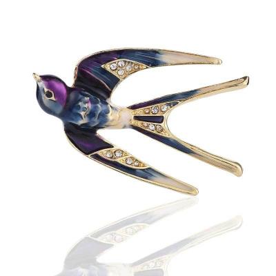 China 2022 New Healthy Cartoon Animal Brooch High-Grade Alloy Diamond Swallow Brooch for sale