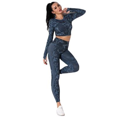 China Breathable Guaranteed Unique Quality Sportswear Gaiters Yoga Fitness Sets Long Sleeve For Woman for sale