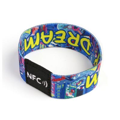 China MINI TAG Factory Price Promotional Elastic NFC Fabric Wristband NFC Woven Wrist Band for sale