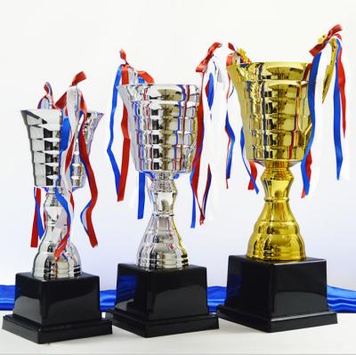 China Souvenir Supplie Professional Designed Premium Quality Inflatable Football Award Medals Trophy Cups World Cup Trophy for sale