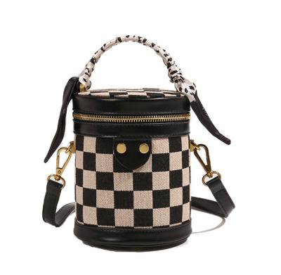 China New PORTABLE Women's Bag Fashion Classic Chessboard Lattice Bag Ultra Luxury Fashionable Style Messenger Fire Bucket Portable Bag for sale