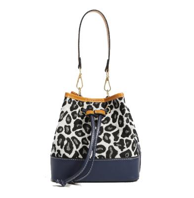 China New designer fashion leopard canvas drawstring bucket bag luxury fashionable temperament portable daily casual handbag shoulder bag for sale