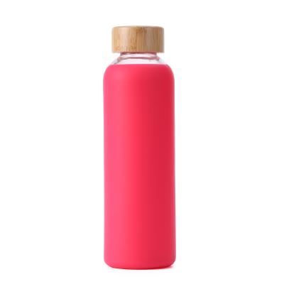 China Viable Wholesale High Quality Non-slip Portable Glass Water Bottle With Silicone Sleeve for sale