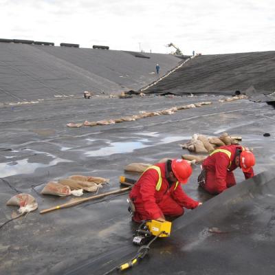 China Widely Used Superior Quality fish farm pond liner hdpe geomembrane Te koop