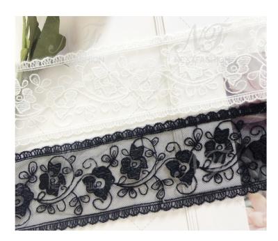 China Factory Price Water Soluble Customized Chemical Clothing Lace Fashion Lace Tops Trims for sale