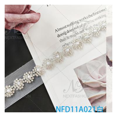 China Factory Wholesale Hand Made Trimming 3D Garment Accessories Beads DIY Fancy Band for sale