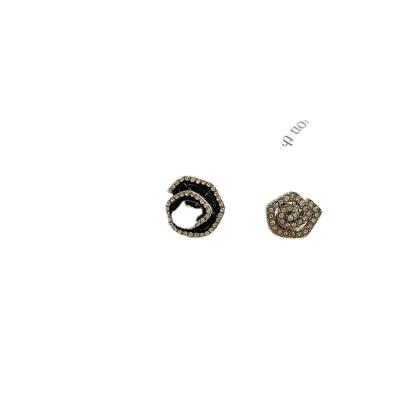 China 2021good quality fashion black diamond stone button washable wholesale for sale