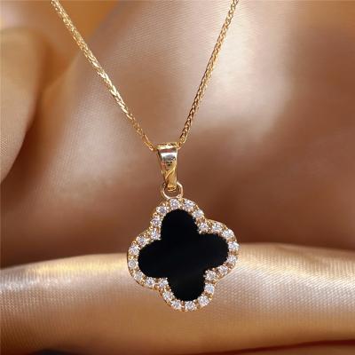 China /Casual Jewelry 18k Gold Filled Necklace Sporty Clover Diamond Pendant Necklace For Women for sale