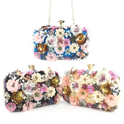 China Fashion BM5007 2021 new fashion dinner lady bags handmade flower beaded banquet and wedding party bag for sale