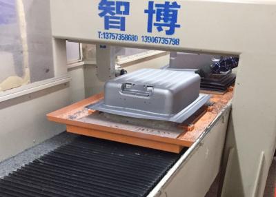 China Der Achsen-maschinellen Bearbeitung Cnc 5 der hohen Geschwindigkeit Mitte/Achse der Tischplatten-5 Fräsmaschine Cnc zu verkaufen