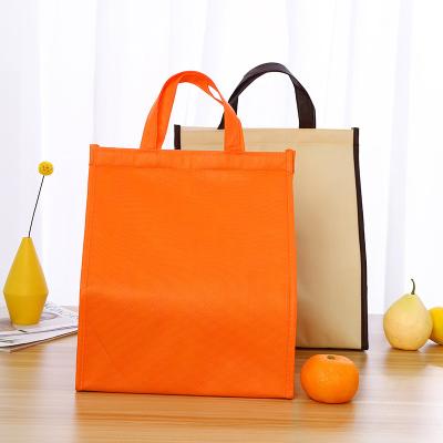 China Waterproof Customizable Lunch Bag Non Woven Lunch Box Insulated Cooler Tote Bag For Food for sale