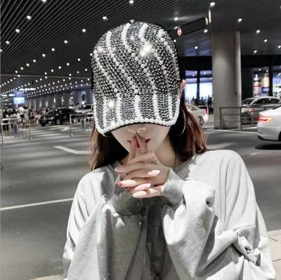 China Luxury Rhinestone Baseball Cap Fashion Design Pearl Decoration Baseball Cap All-match Sunshade Hat for sale