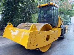 20Ton Hydraulic Single Drum Vibratory Roller LTS720H Working On-Site