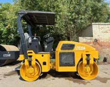 4 Ton Double Drum Vibratory Road Roller LTC204 Hydraulic Drive 26.5kw