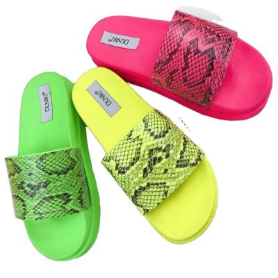 China Wholesale Lightweight Fashion Leopard Print Ladies Color Lovely Slippers PVC Outsole Women Summer Slippers for sale