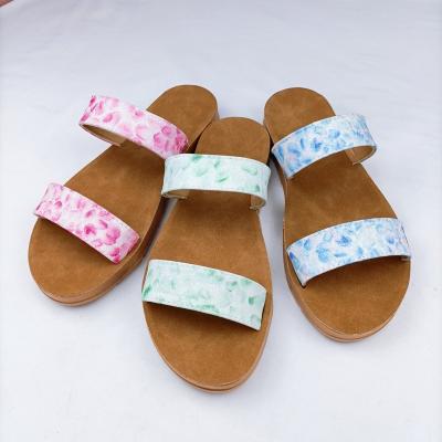 China Custom Made Women's Slippers Anti-Slippery Tie-Dye Comfortable Slipper and Light Up Flat Women's Sandals for sale