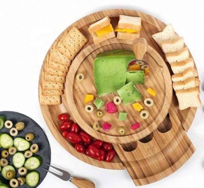 China Luxury Bamboo Morden Log Cutting Board Cheese Charcuterie Tray with Stainless Steel Cutlery for Kitchen for sale