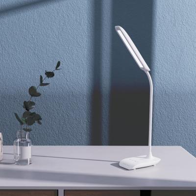 China Eye-proective newcomer voice control desk lamp 5v 2a touch control led lamp Night Eye-protective led lamp for sale