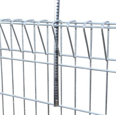 China Factory Direct Sales Easily Assembled Galvanized Roll Top Office Fence Panels Wire Mesh Garden Roll Top Fence for sale