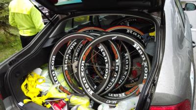 China Full Color Pro Racing Bike Rims Disc Brake Wheels For Road Bikes for sale