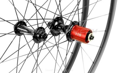 China Colored Four Bearing 10 Speed Bicycle Wheel Hub NDS 37.4mm DS 56mm for sale