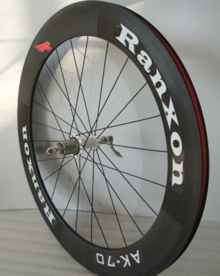 China 3K Fabric Surface Road Bike Rims Lightweight Bike Wheels 700c UCI IMPACT TEST for sale