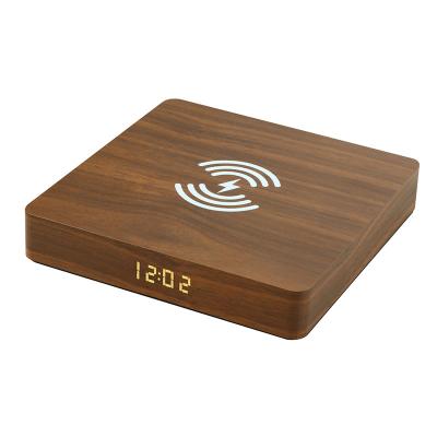 China Mobile Phone LED Digital 10 Watt Desktop Fast Charging Wooden Charger Portable Phone Qi Wireless Charger W50 For Samsung Gift for sale