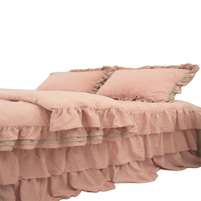 China Luxury Luxury Duvet Bedding Set With Lace Down Best Selling Quilt Substitute OEM Comforter Pillows Bedspread for sale