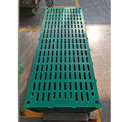 China Farms good price product new plastic manure board t-shaped plastic manure board manure leak board hooks good price for sale