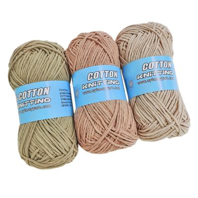 China Anti-pilling Yarn 60% Soft Hand Knitted Cotton 40% 2mm Blended Acrylic Yarn Stain 46 Colors For Crocheting And Machine Knitting for sale