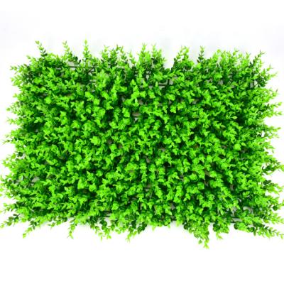 China Hot-selling Lifelike Plant PVC Artificial Vertical Garden Green Wall Hedge for sale