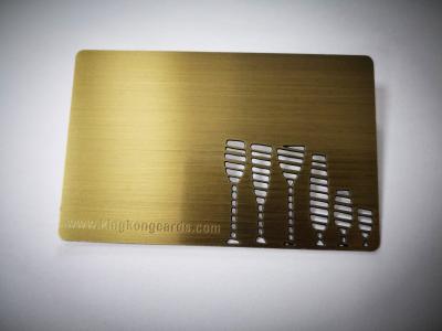 China Kundengebundene Messinggoldmetallgeschäfts-Mitgliedskarte mit Ätzungs-Laser-Logo 85x54mm zu verkaufen