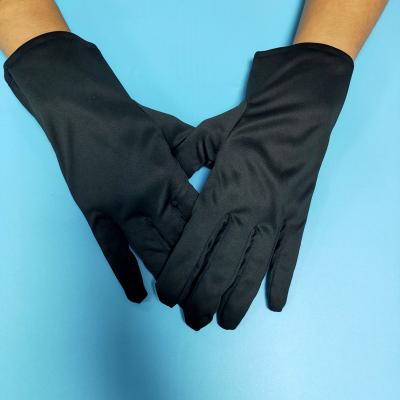 China Durable Hot Selling Fashion Microfiber Fabric Jewelry White Glove Microfiber Cleaning Gloves for sale