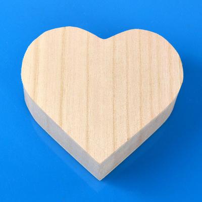 China exquisite wood gift box heart gift box for sale