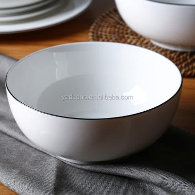 China Viable Thin Black Rim Soup Bowl Restaurant Ceramic Noodle Serving Large Size Tray for sale