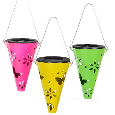 China Solar Yard Garden Meta Lantern Hanging Led Outdoor Lights for sale