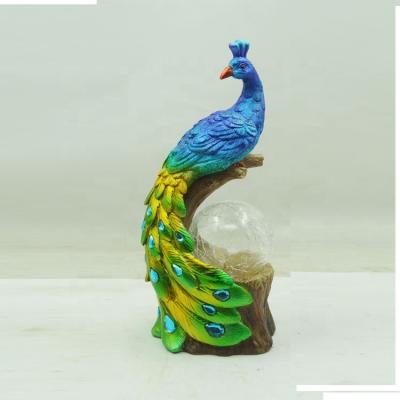 China Solar Garden Resin Peacock LED Light Animal Shaped Solar Craft Lights For Outdoor Garden for sale