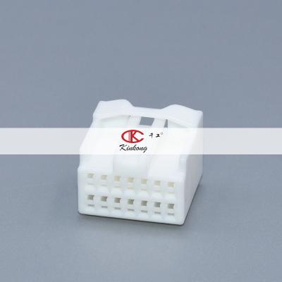 China Kinkong Automotive 14 Pin Female Automotive Connector 90980-11911 for sale