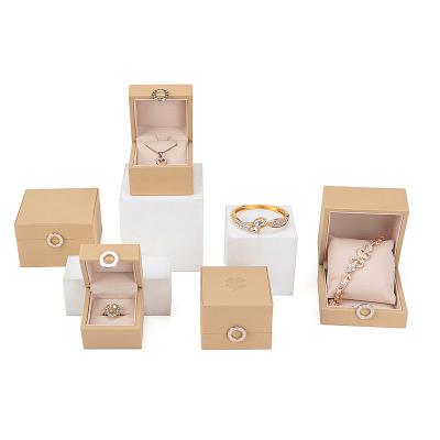 China Printable Jewelry Packaging New Arrival Clover PU Ring Box Pendant Bracelet Logo Necklace Jewelry Box With Ring Metal Lock Manufacturer Wholesale for sale