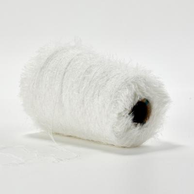 China New Style 100% Fancy Yarn Nylon Feather Chat Fluffy Hand Feeling Thick Yarn for sale