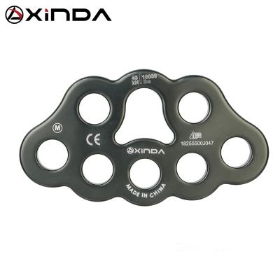 China Durable XINDA 45kN Climbing 7075 8 Hole Aluminum Rigging Plate For Climbing And Running At Height for sale