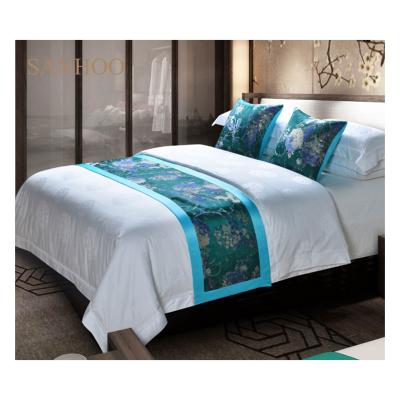 China Nondisposable Luxury Modern Normal Hotel Bed Jacquard Decorative SANHOO Throws Scarf Runner For Bedroom for sale